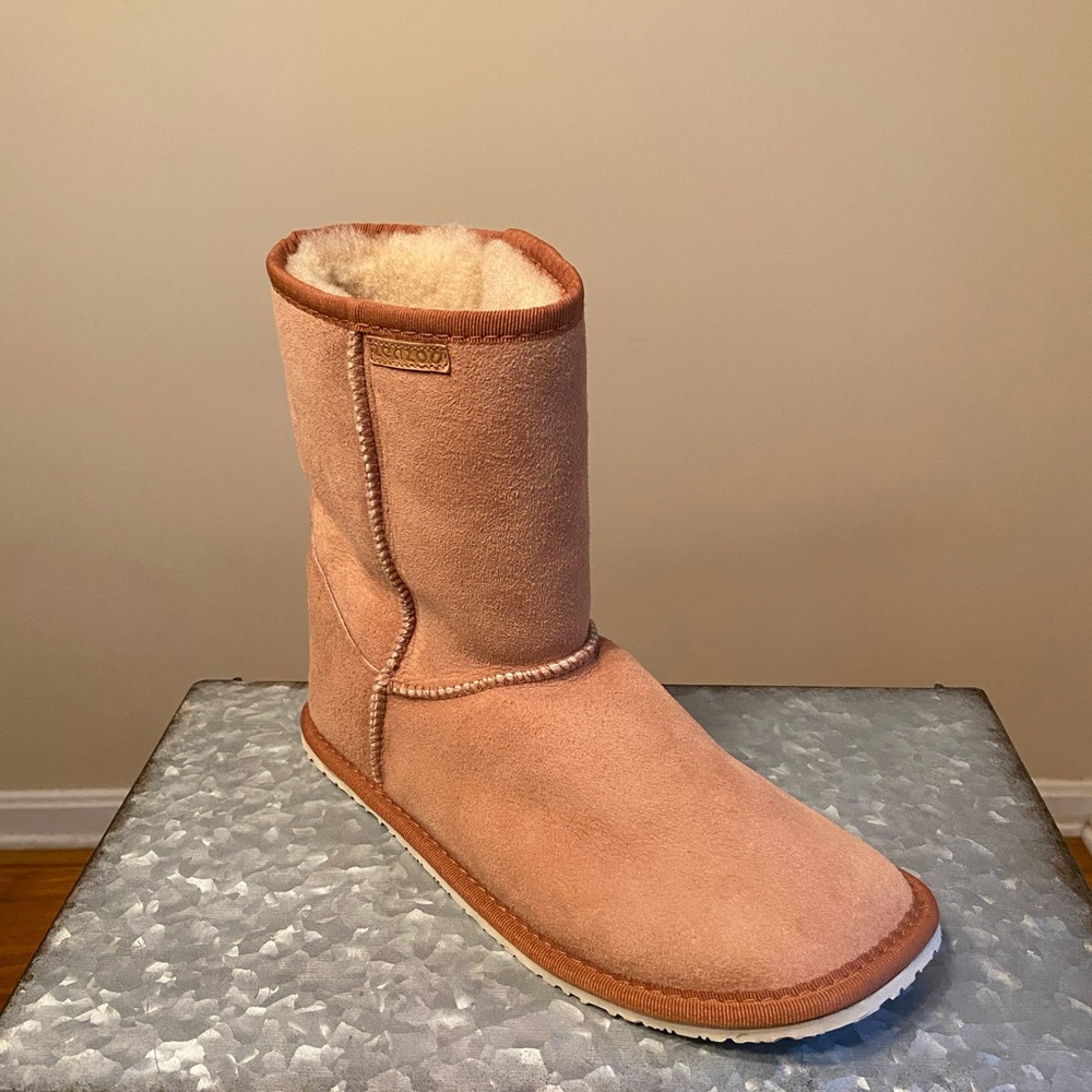 Zeazoo Adult Dingo Sheepskin Barefoot Boots- Chestnut